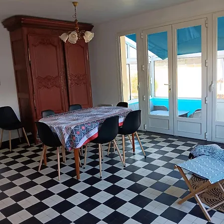 Maison Charmante A Port-bail-sur-mer, Grand Jardin Clos Holiday home